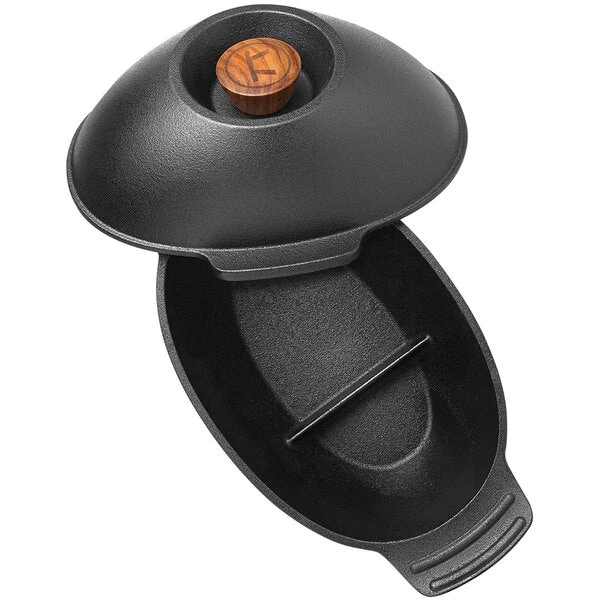 Outset Cast Iron Mussel Pot - Image 2