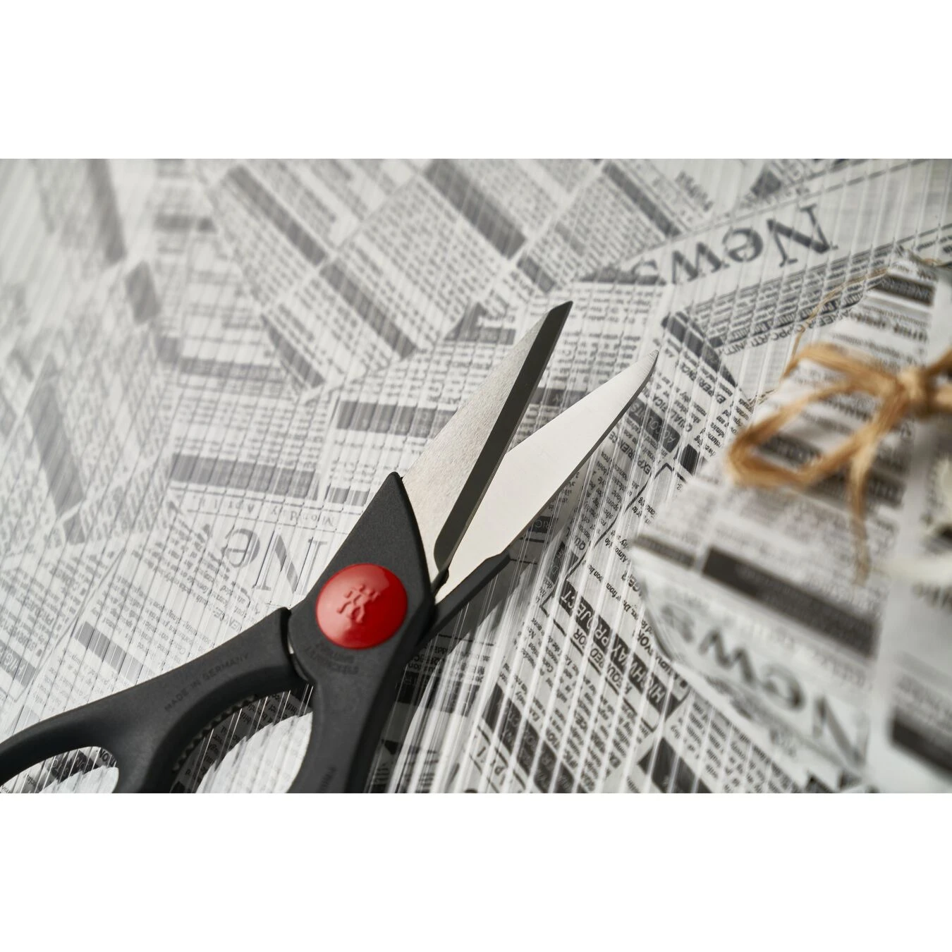 Zwilling Twin Kitchen Shears - Black - Image 2