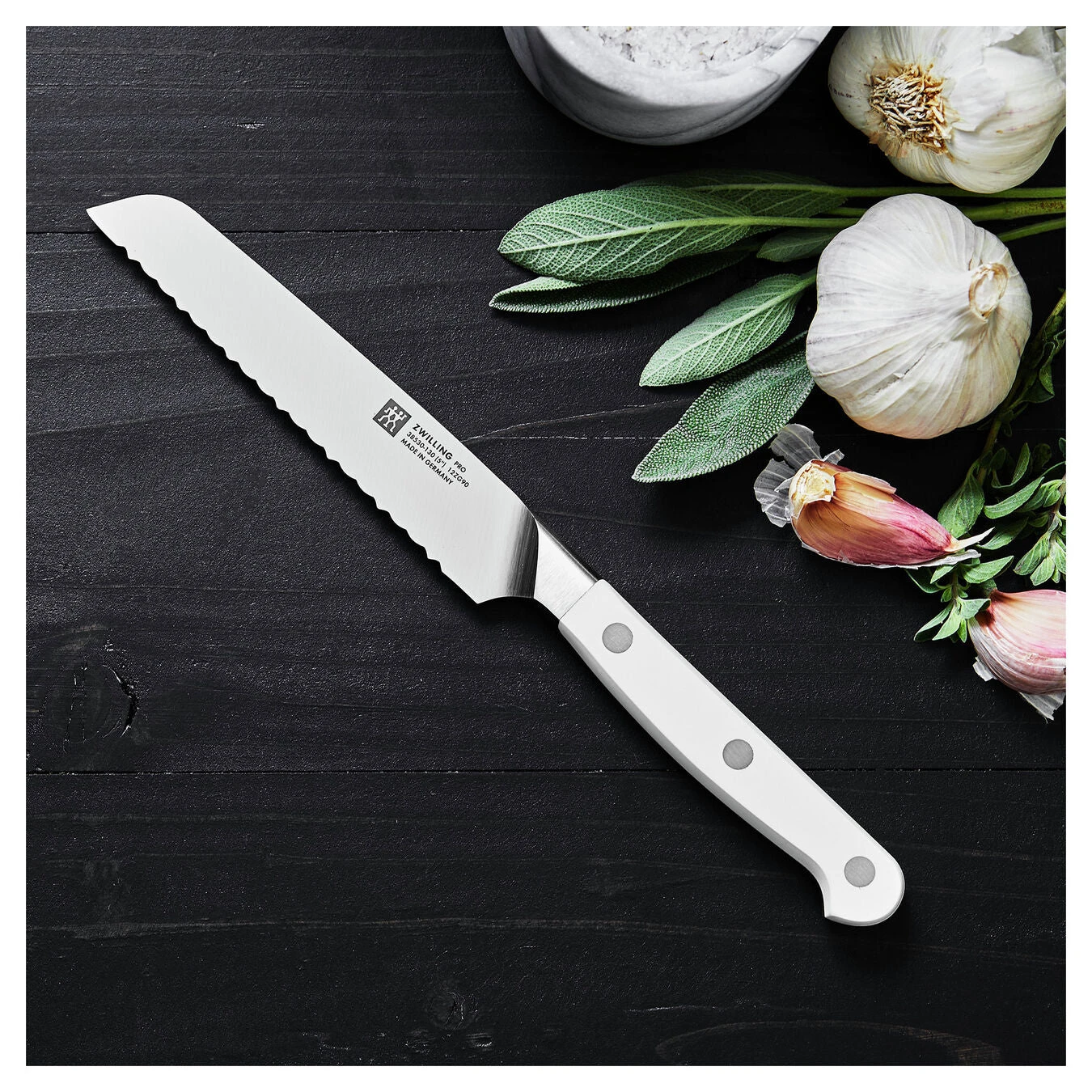 Zwilling Pro Le Blanc 5" Serrated Utility Knife - Image 3