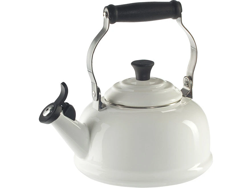 Le Creuset Classic Whistling Kettle - Image 3
