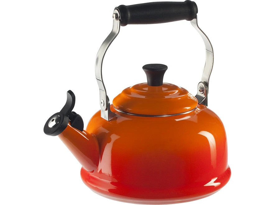 Le Creuset Classic Whistling Kettle - Image 5